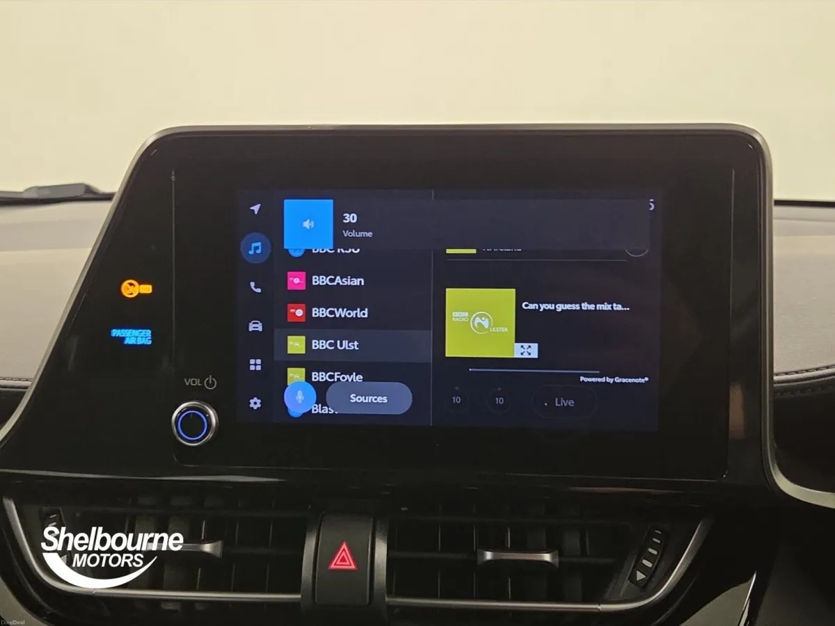 Toyota C-HR 2.0 Hybrid Design 5dr CVT - Image 5