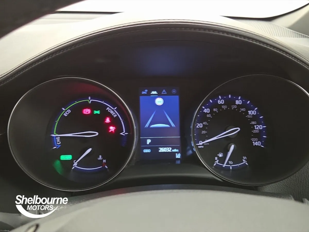 Toyota C-HR 2.0 Hybrid Design 5dr CVT - Image 6