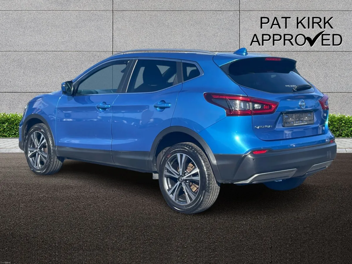 Nissan Qashqai 1.5 dCi 115 N-Connecta 5dr DCT - Image 2