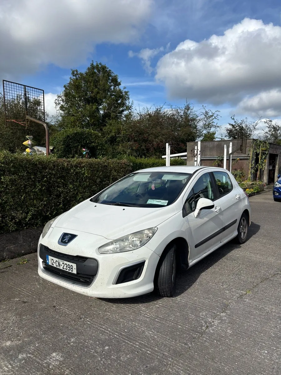 Peugeot 308 - Image 2