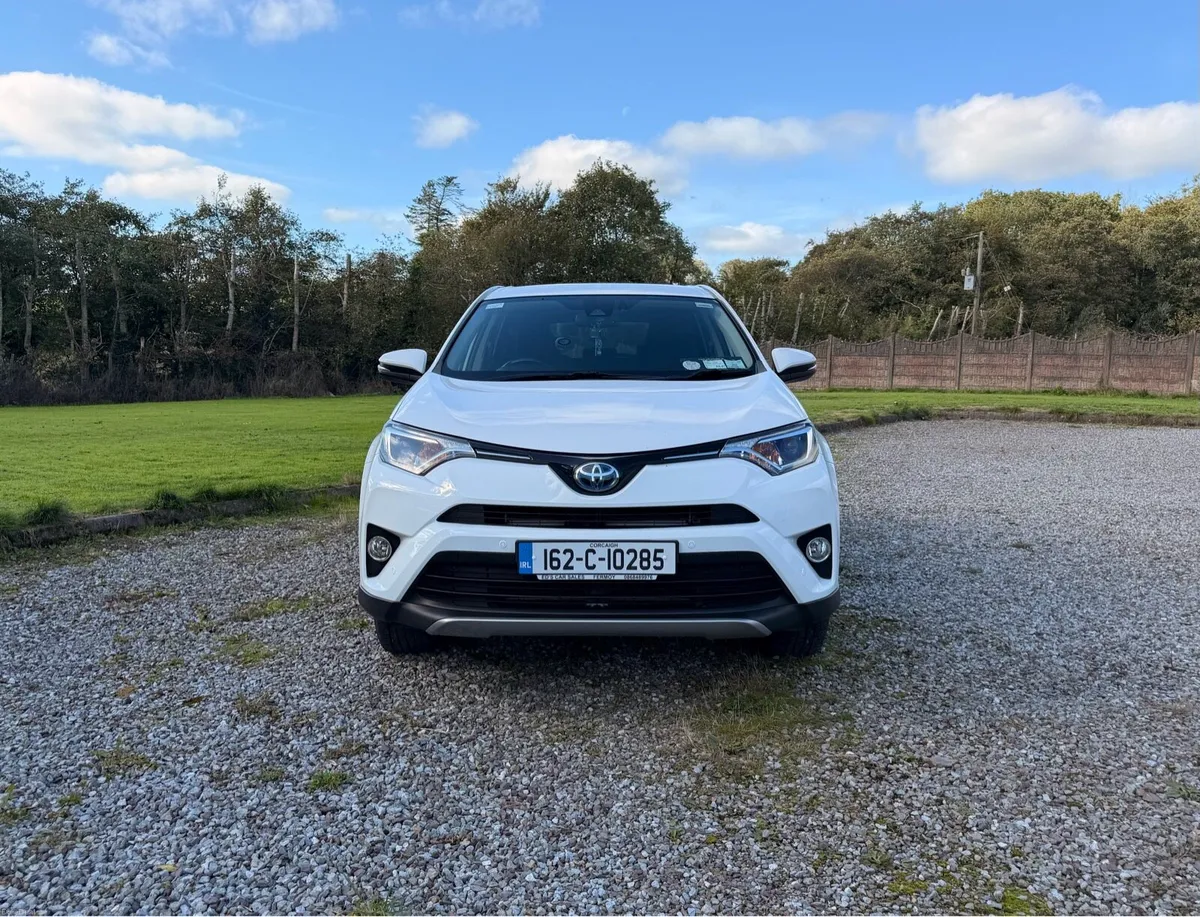 Toyota RAV4 Hybrid Auto - Toyota Warranty - Image 5