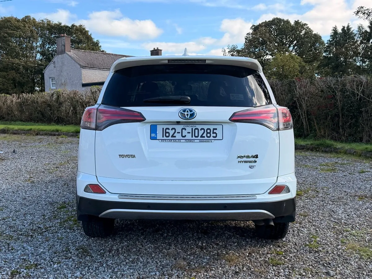 Toyota RAV4 Hybrid Auto - Toyota Warranty - Image 6