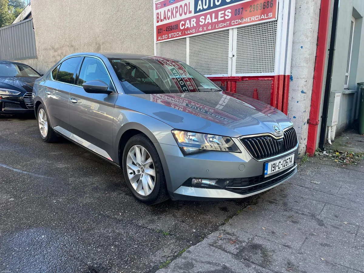 Skoda Superb 2019 - Image 4