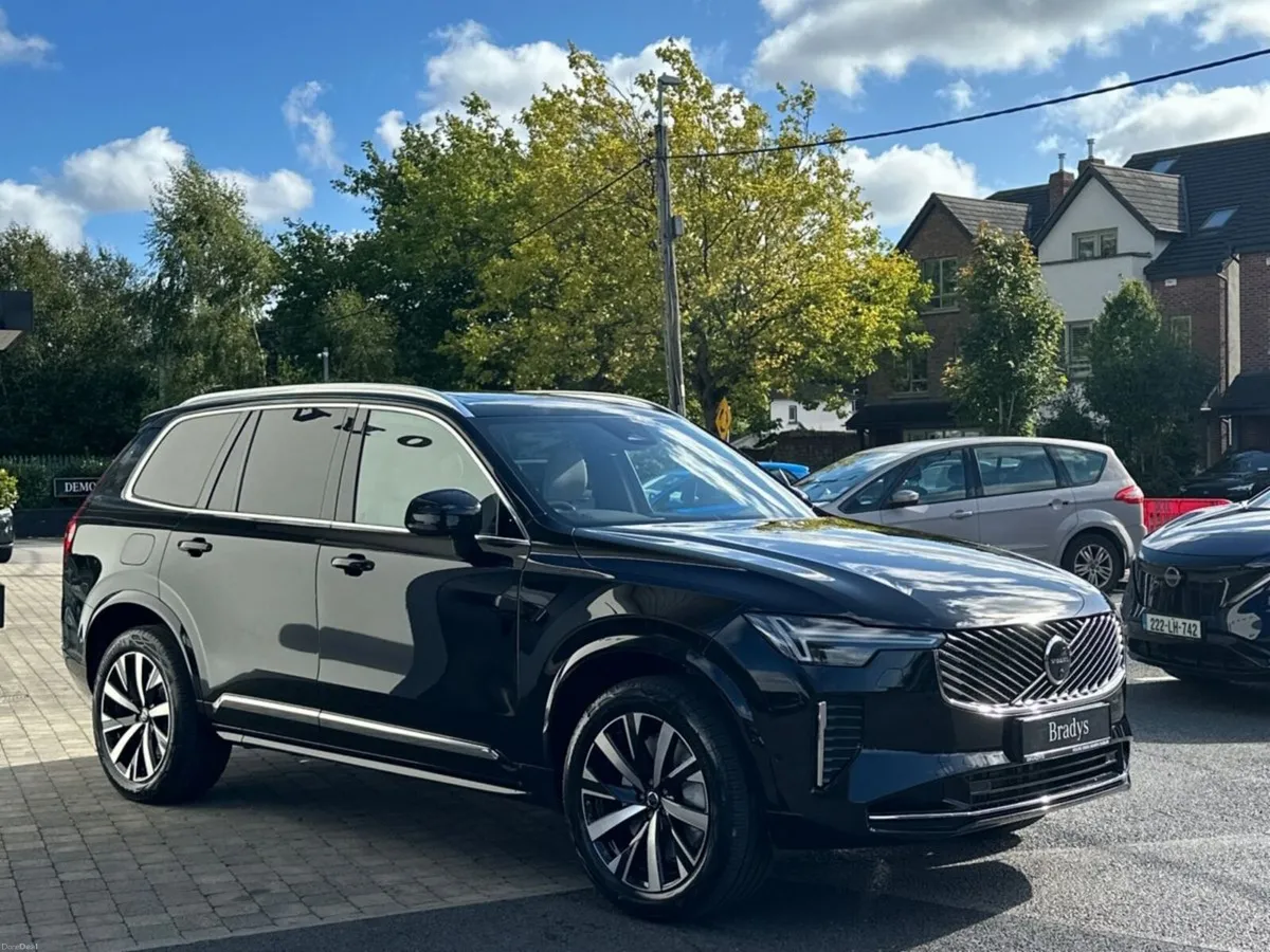 Volvo XC90 XC90 T8 Plus Bright AWD PHEV--0.95% APR - Image 3