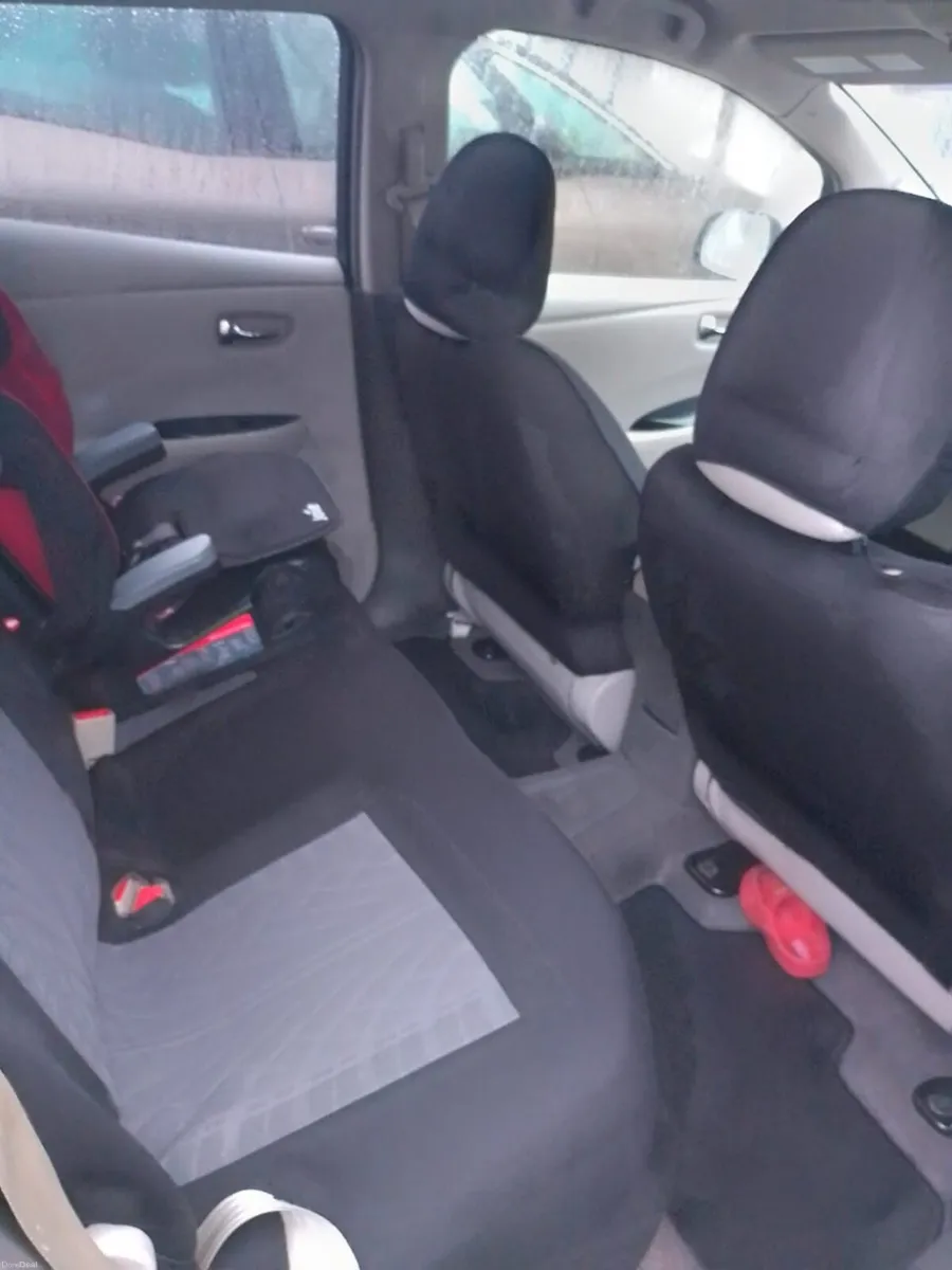 Nissan Leaf ev - Image 6