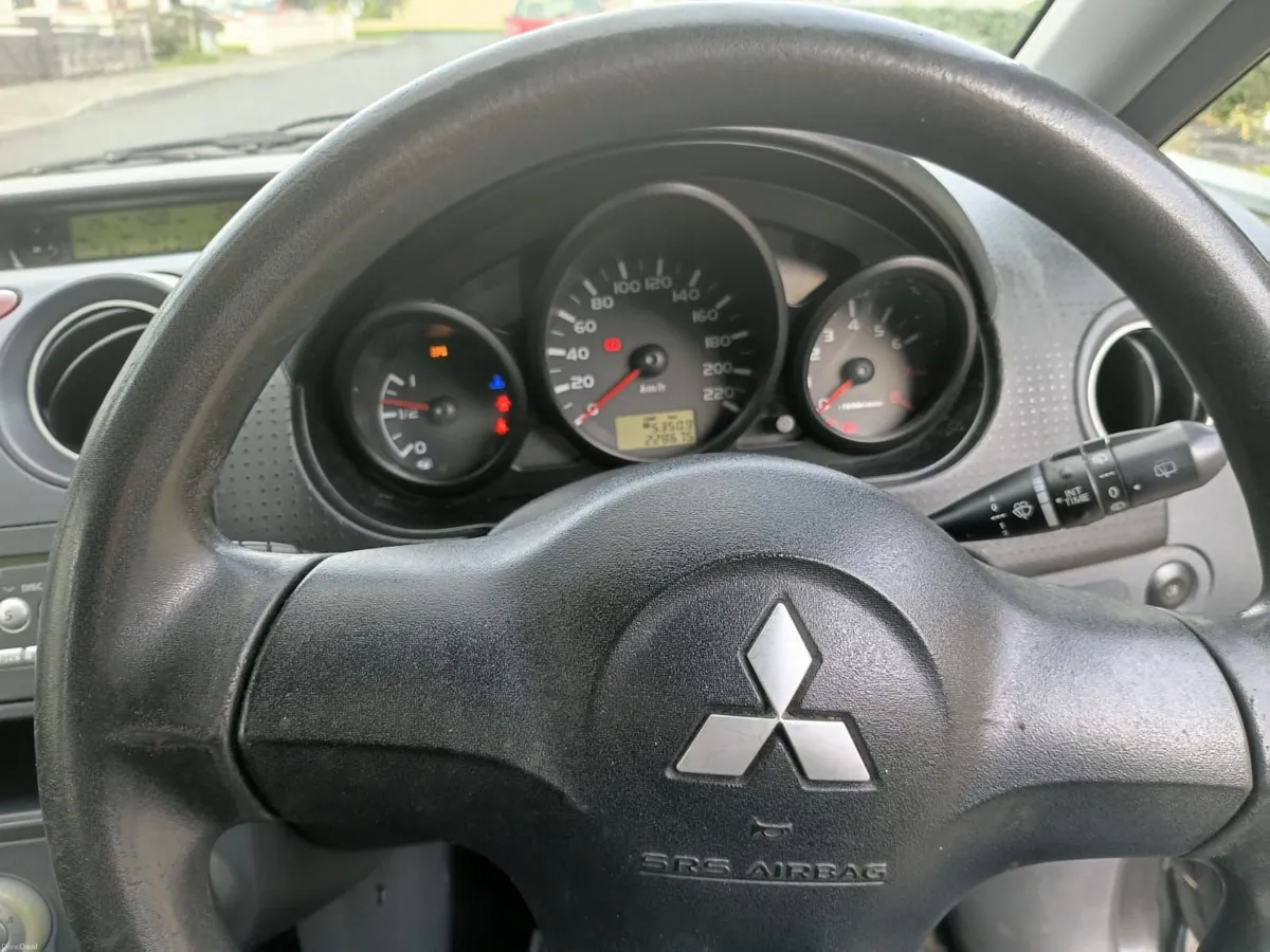 Mitsubishi Colt 2008 - Image 2