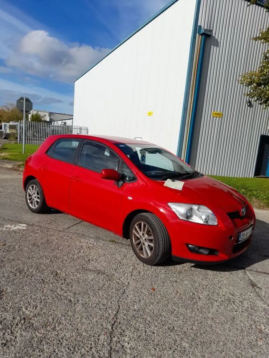 2009 Toyota Auris - Image 1