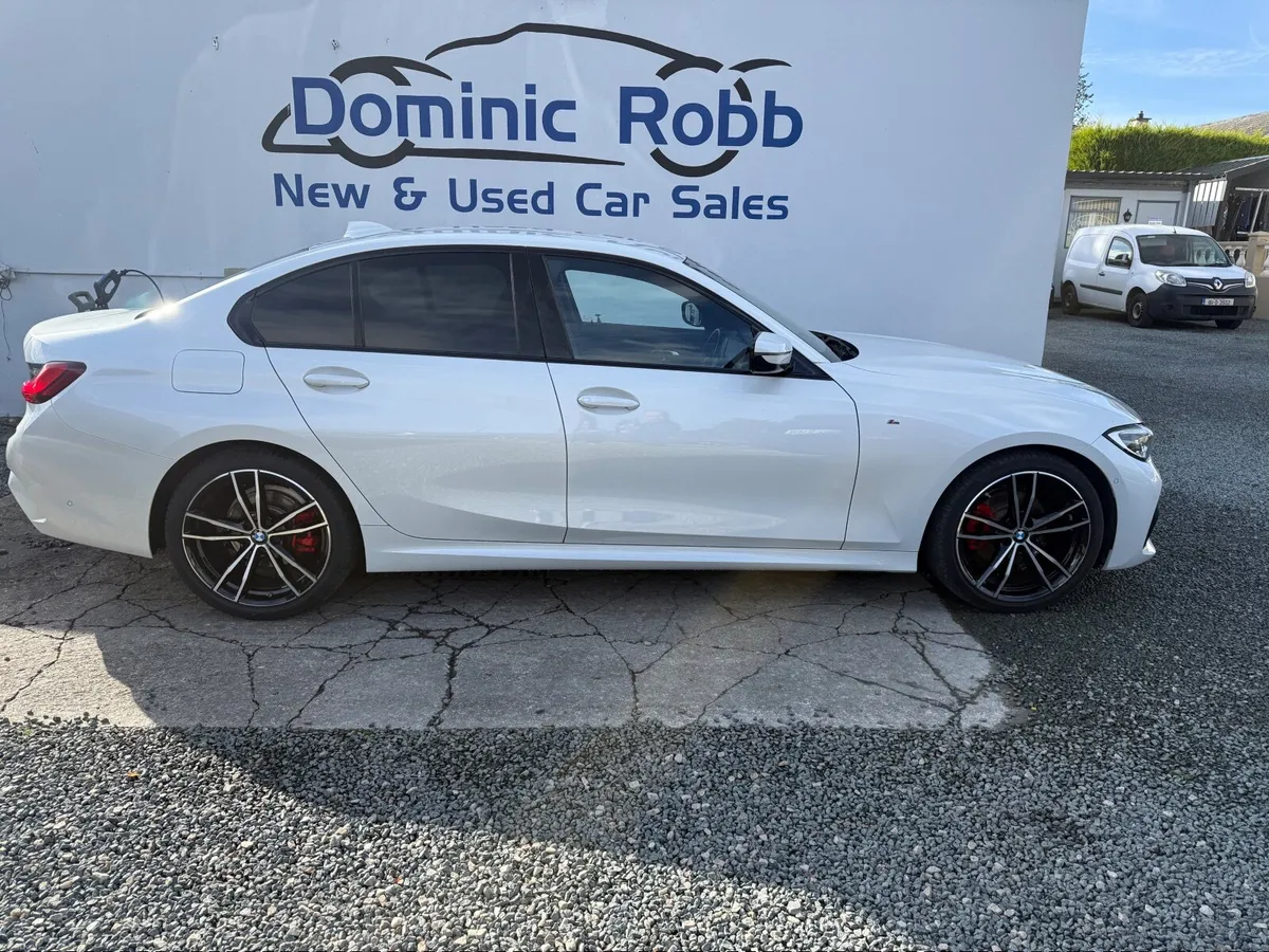 2022 BMW 3-Series 320d M Sport X Drive - Image 4