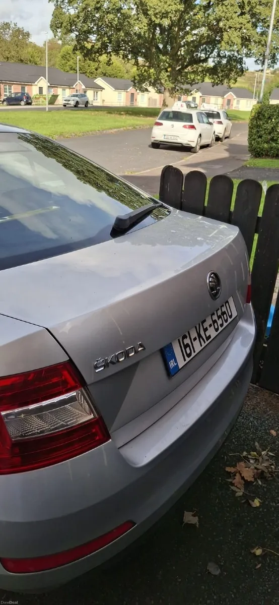 Skoda Octavia 2016 - Image 2