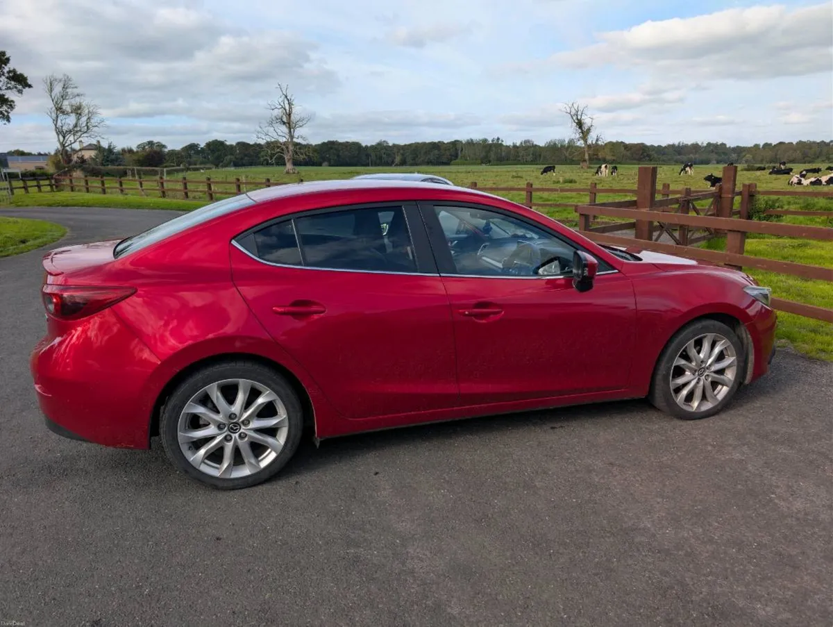 Mazda 3 saloon version - Image 3