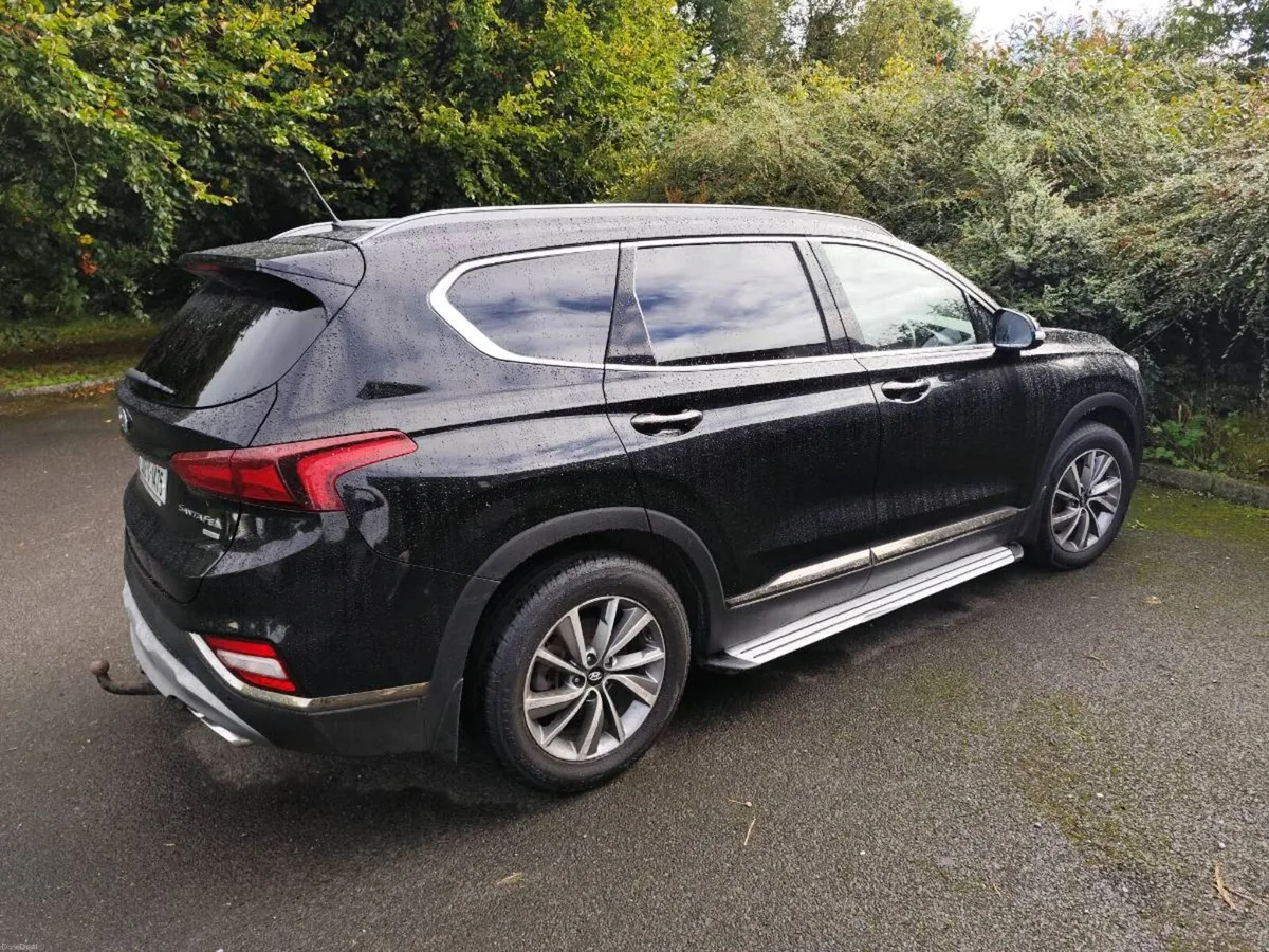 Hyundai Santa Fe HTRAC, 7 seater, diesel - Image 3