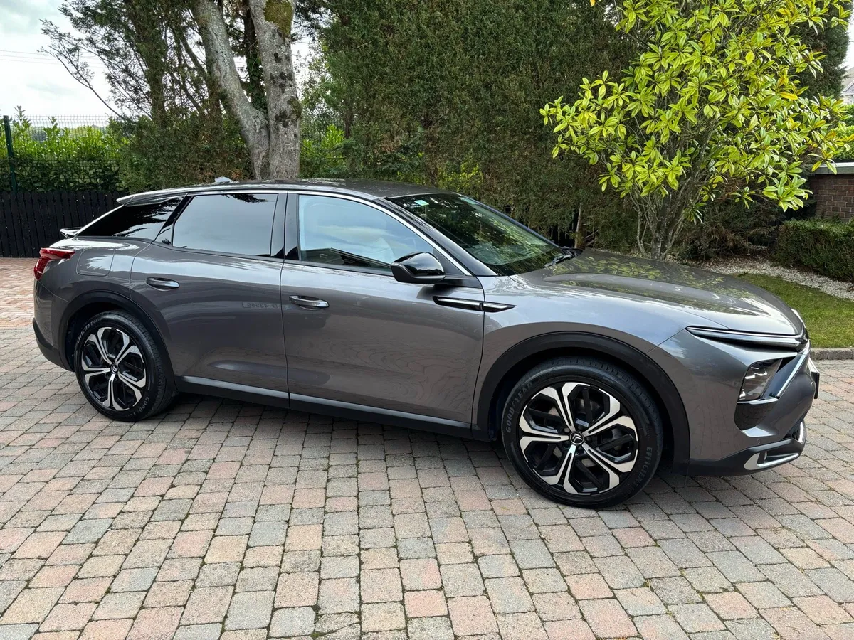 Citroen C5X Flair  PHEV Only 84KMS FSH only €22450 - Image 3