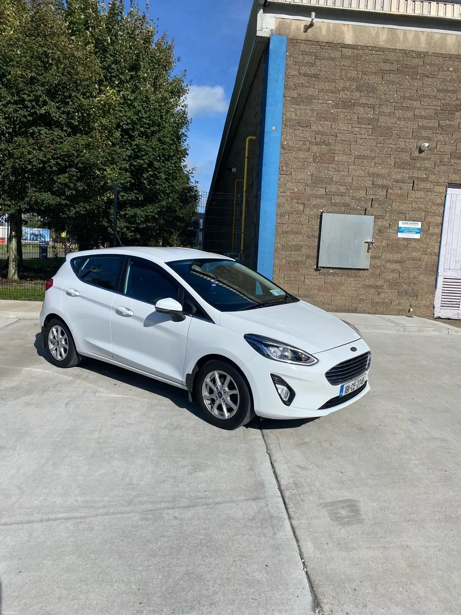 Ford fiesta - Image 2