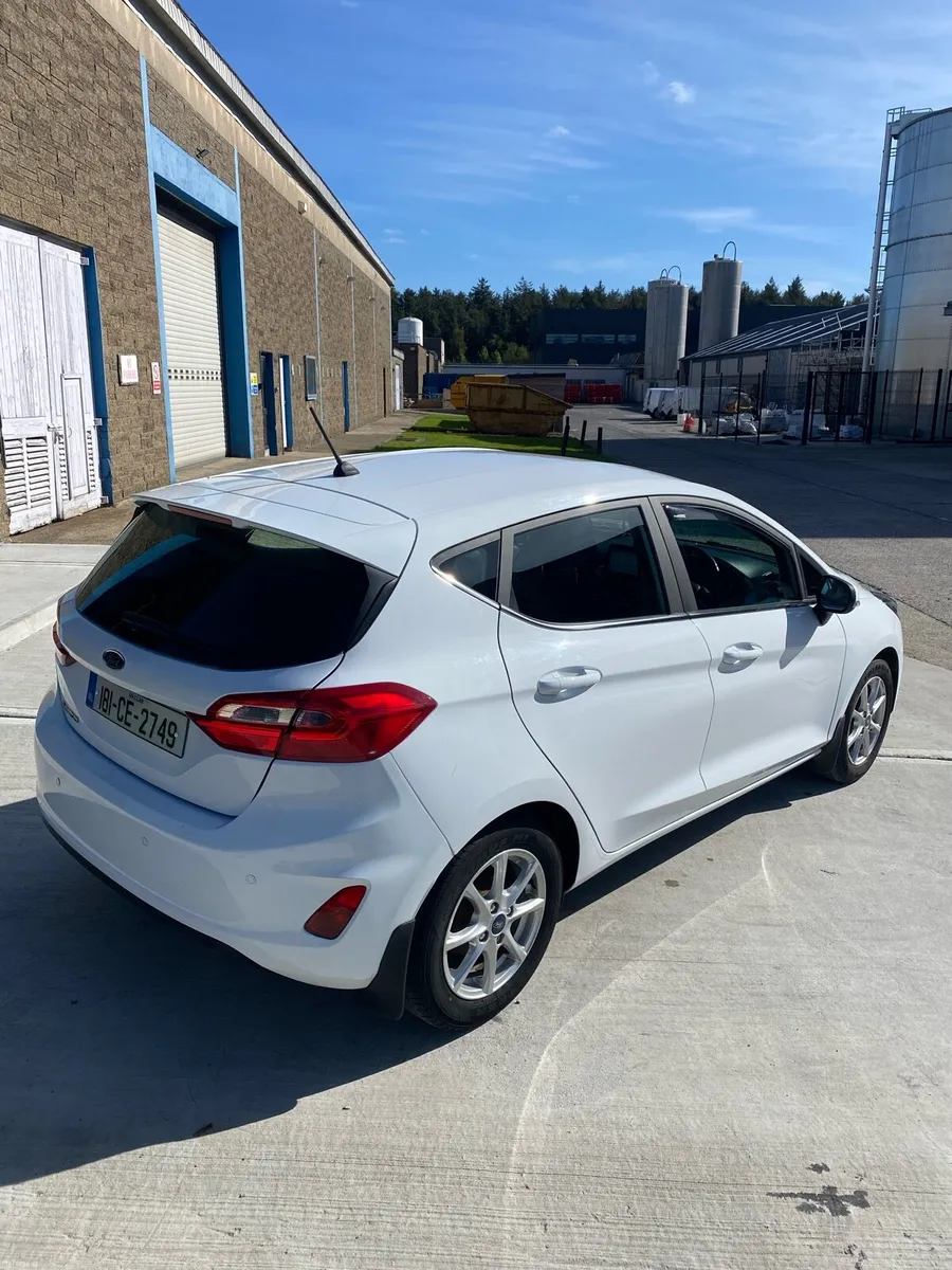 Ford fiesta - Image 4
