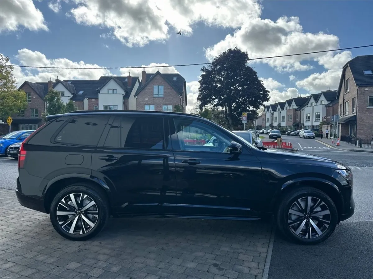 Volvo XC90 XC90 T8 Plus Dark AWD PHEV--0.95%APR Fi - Image 4