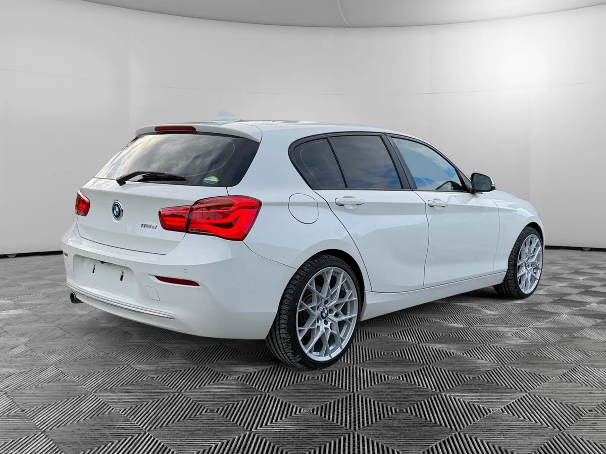 BMW 118D *LOW-KM* - Image 5