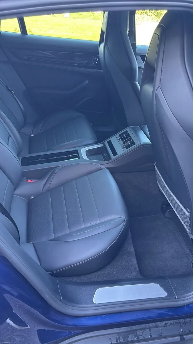 Porsche Panamera 2024 - Image 5