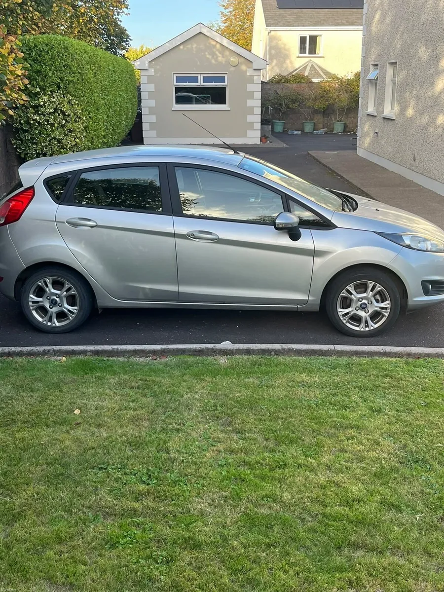 Car - Image 1