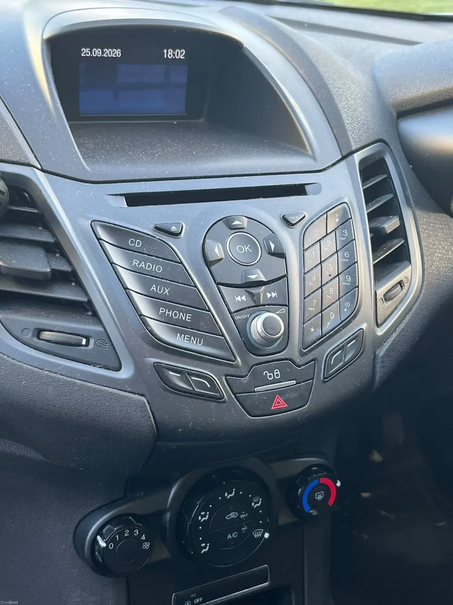 Car - Image 3