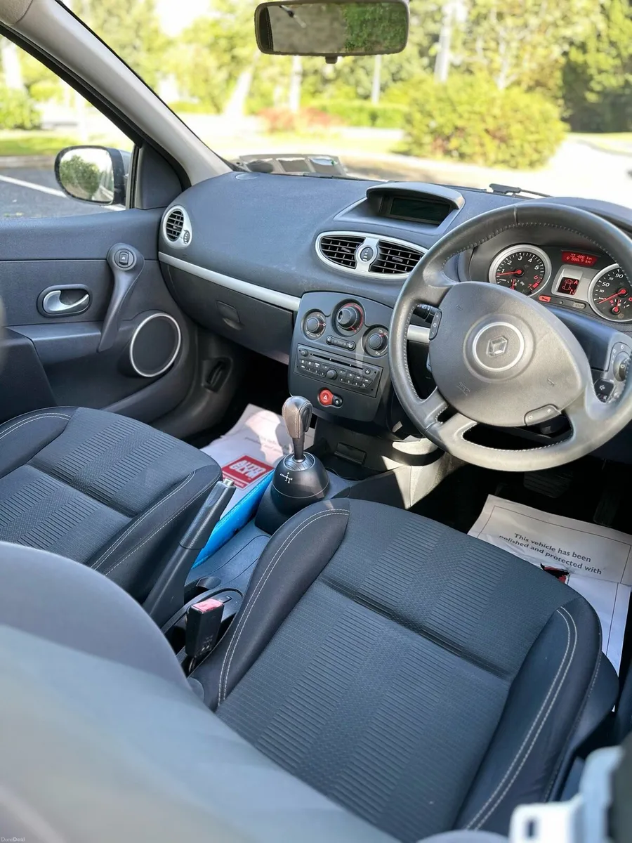 2010 RENAULT CLIO AUTOMATIC LOW MILES LONG NCT/TAX - Image 6