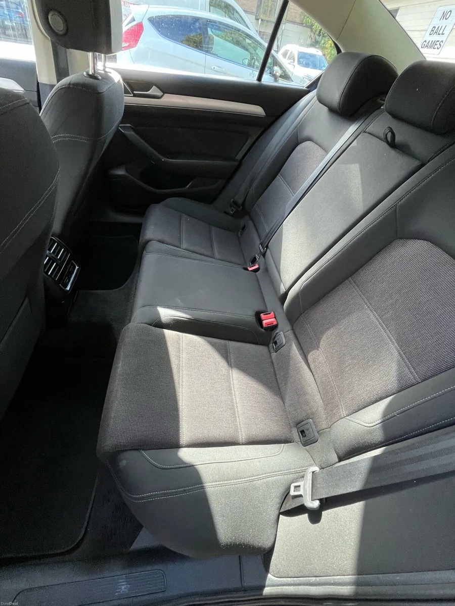 2015 Passat 2.0 TDI Bluemotion Automatic 10/27 NCT - Image 5