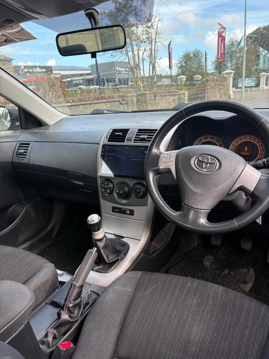 Toyota Corolla TAXED - Image 6