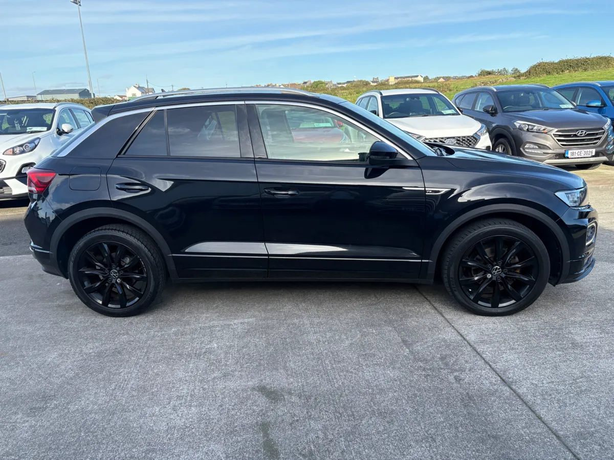 Volkswagen T-Roc 2021 - Image 2