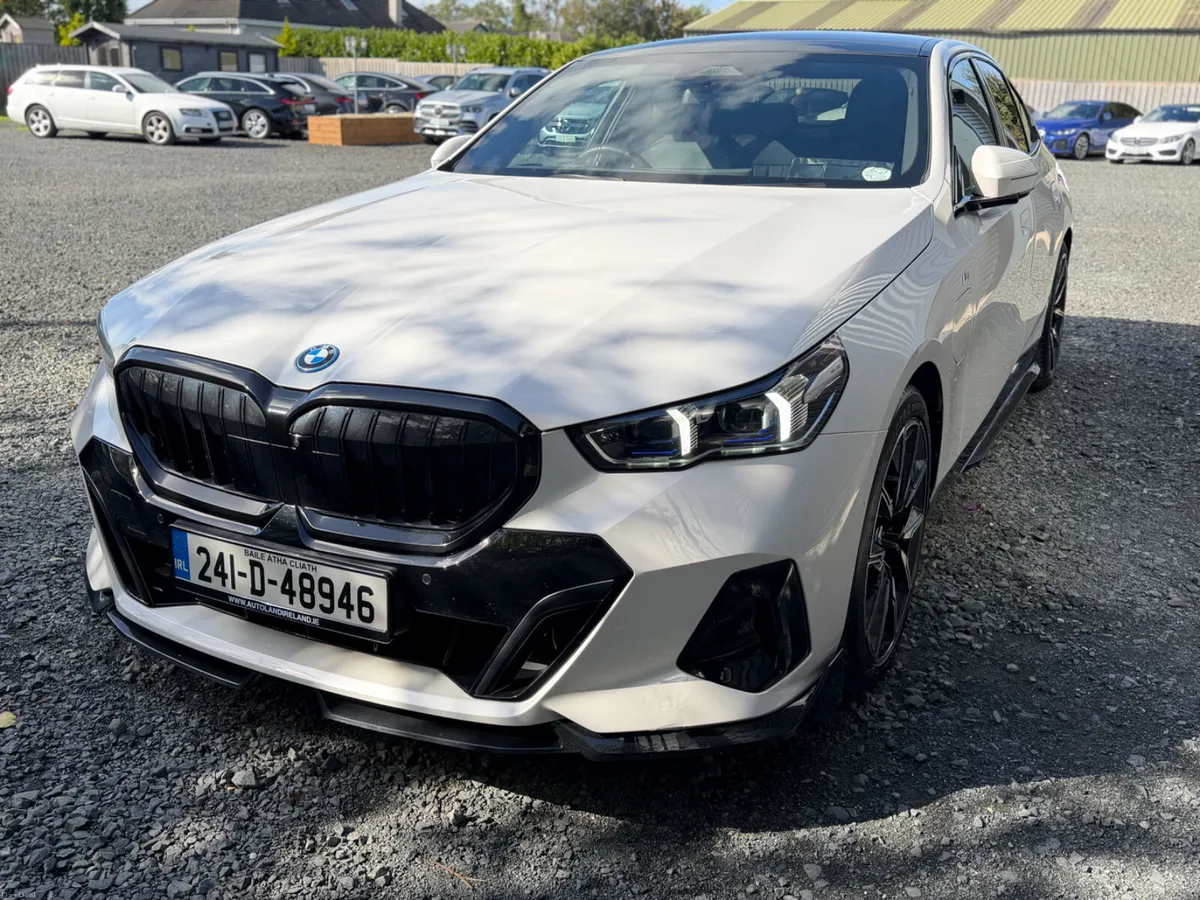 241 BMW 530 M-SPORT HIGH SPEC - Image 6