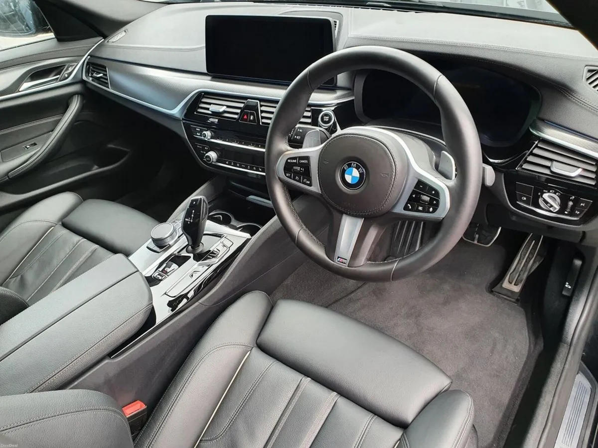 BMW 5-Series 530e M Sport Saloon - Image 6