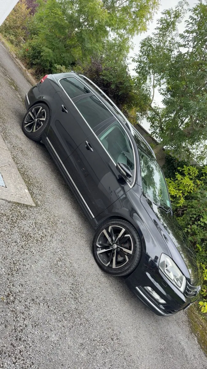 Volkswagen Passat 2015 - Image 5