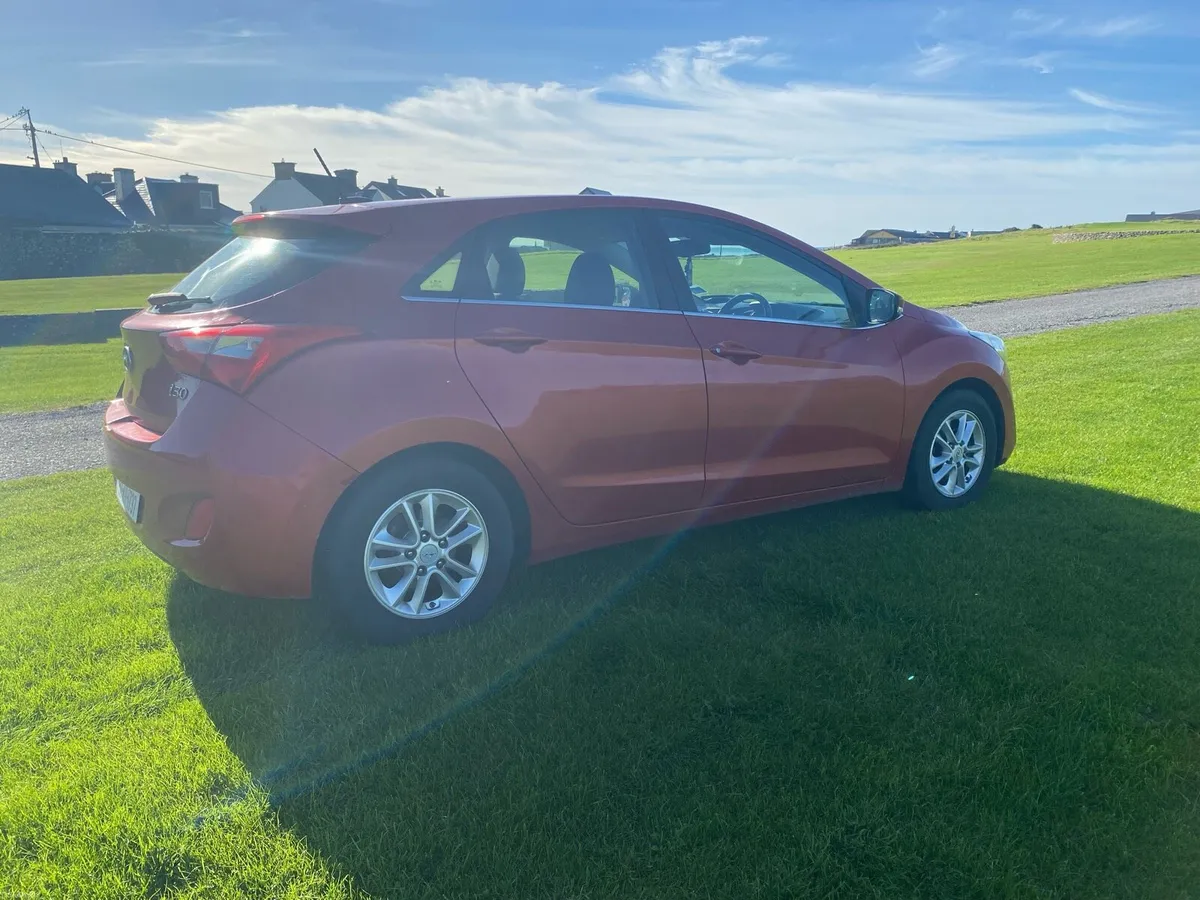 Hyundai i30 2015 1.6 diseal 136,000km - Image 5