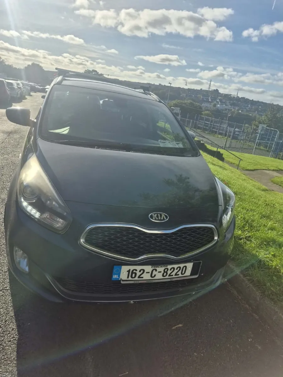 Kia Carens 2016 - Image 1