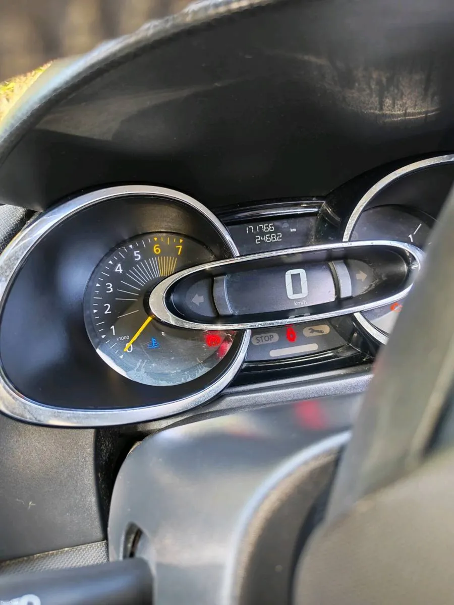 RENAULT CLIO 1.2 JUST PASSED NCT - Image 6