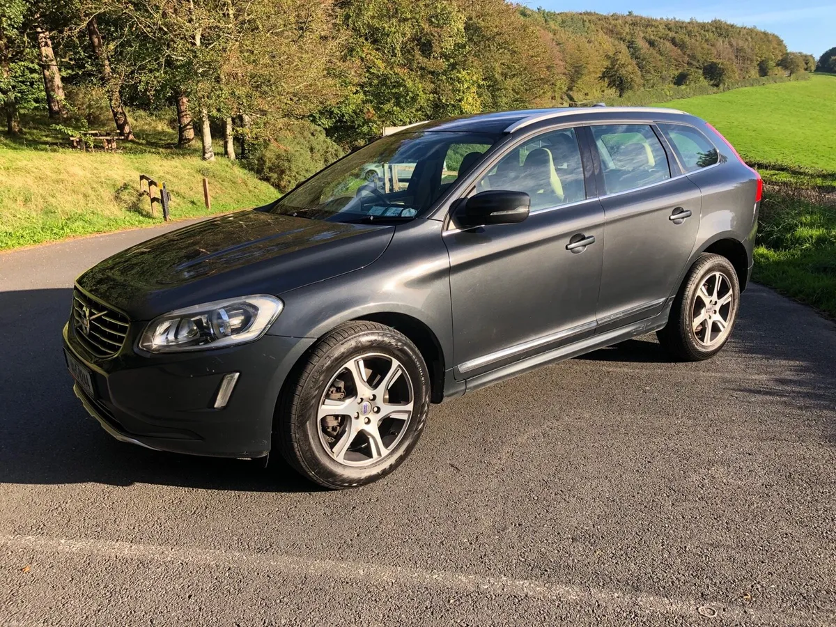 Volvo XC60 D4 High spec - Image 4