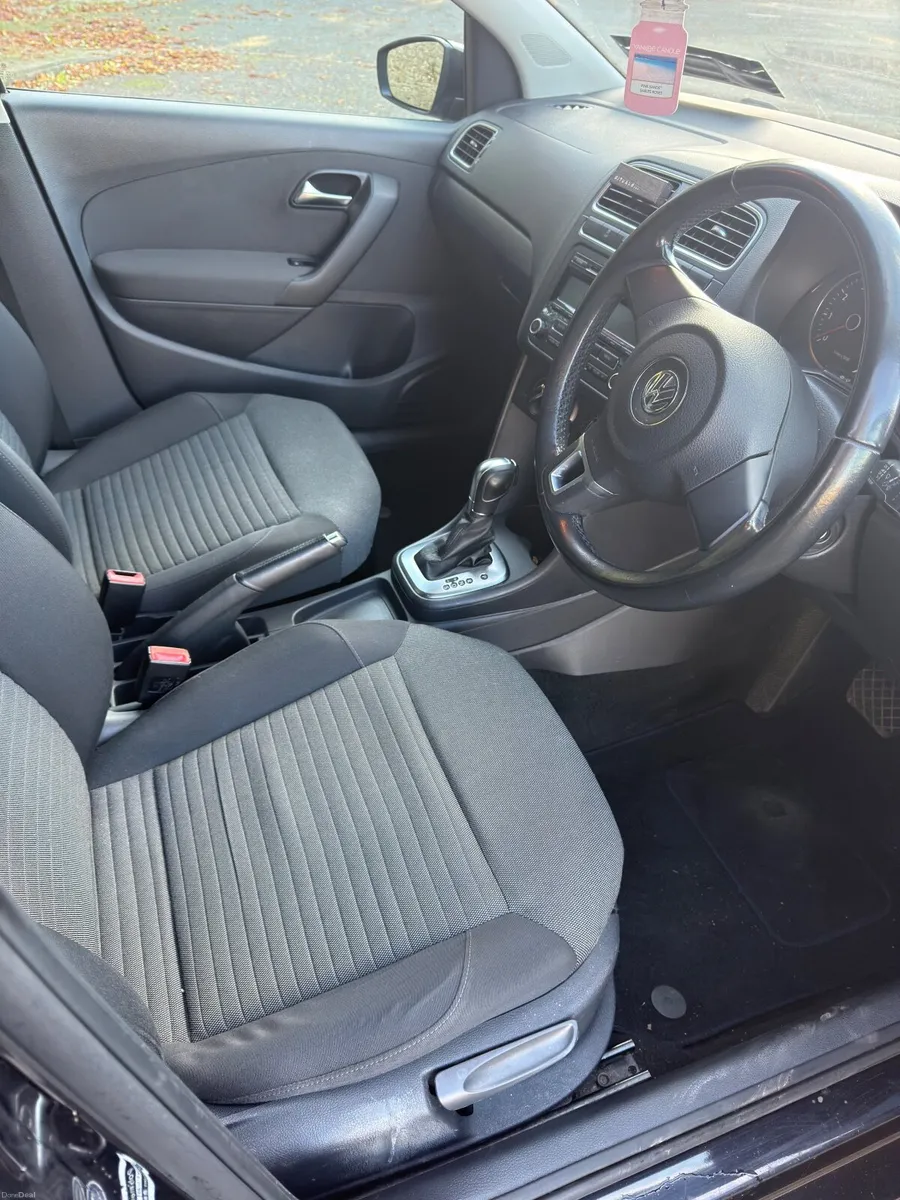 Volkswagen Polo 2014 Automatic - Image 6