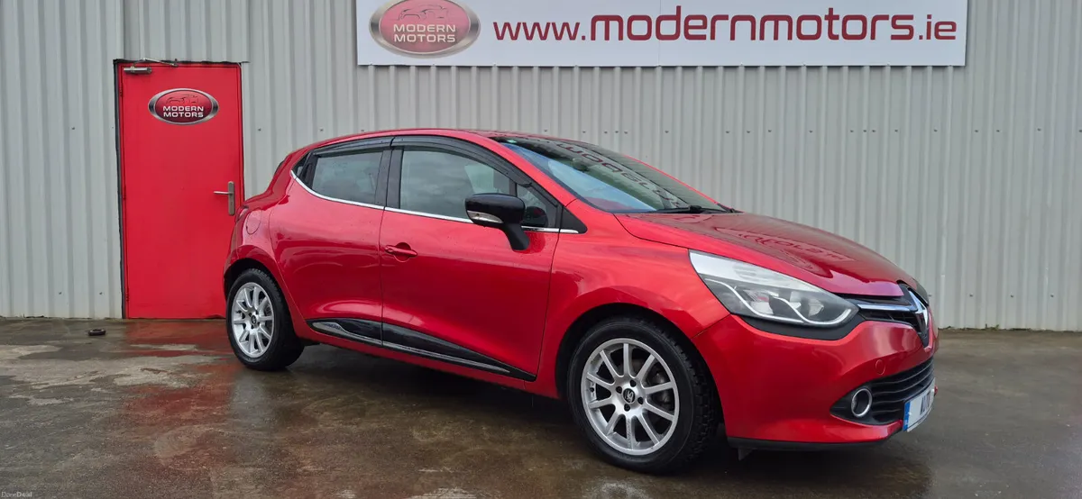 Renault Clio automatic 1.2 petrol 5dr low kms - Image 3