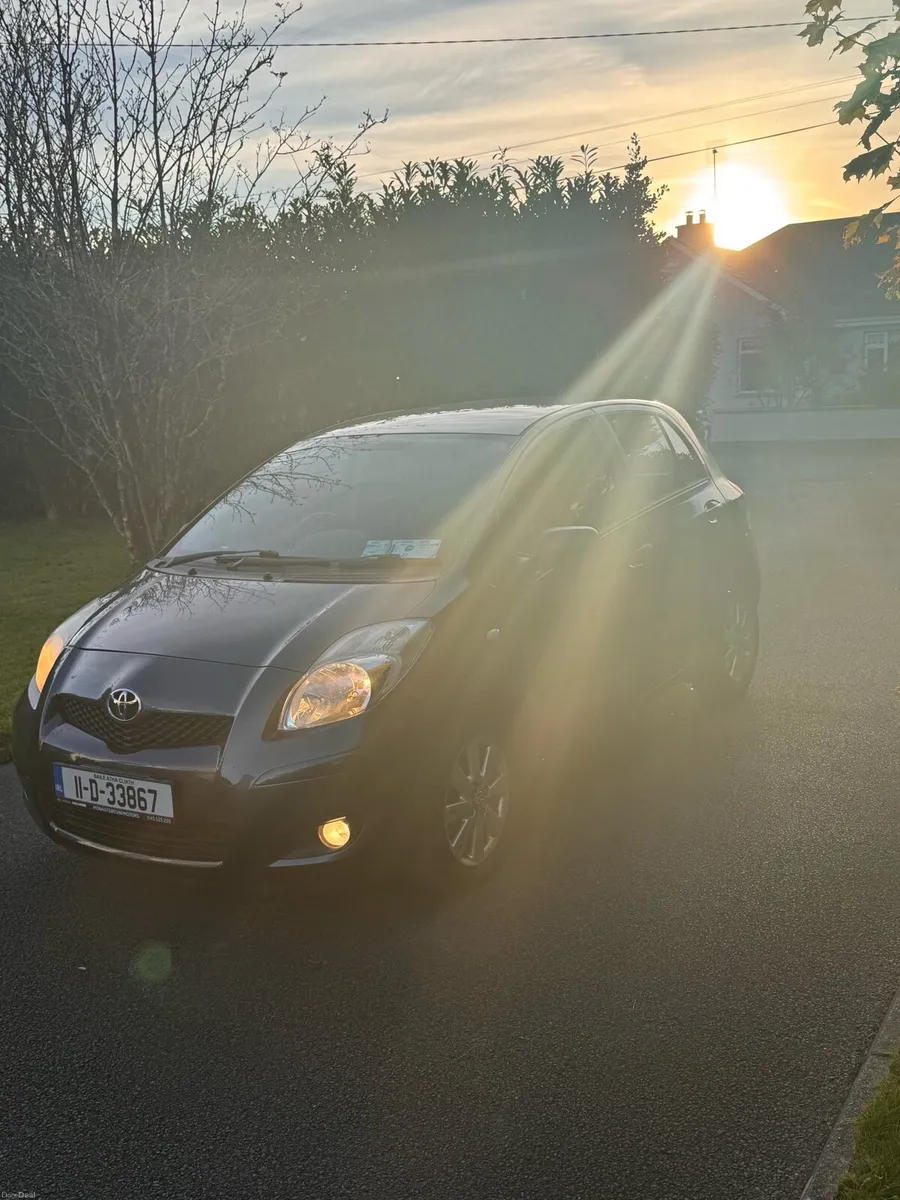 Toyota Yaris 2011 1 litre sport - Image 5