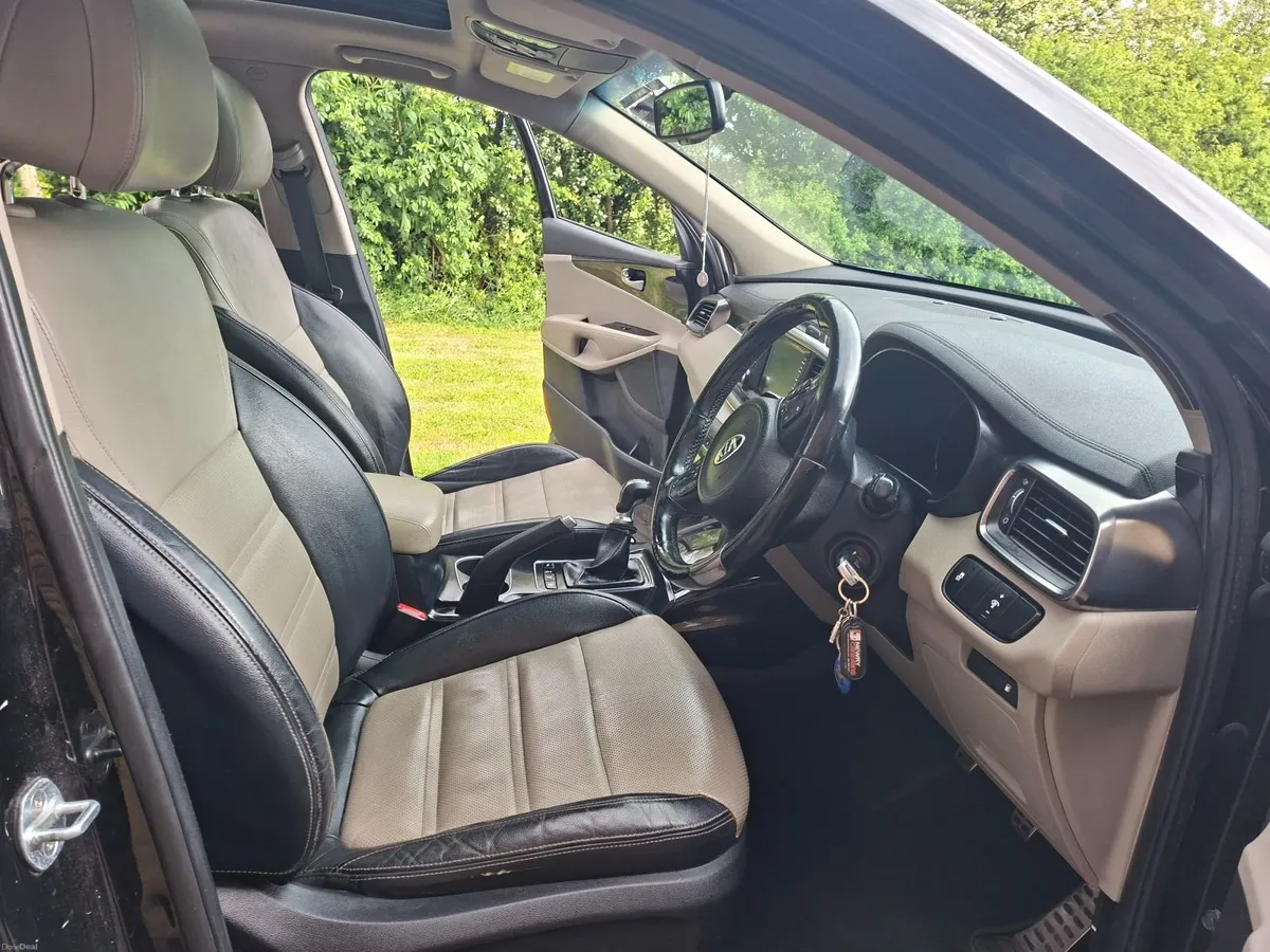 2017 Kia Sorento  Platinum CRDi AWD - Image 6
