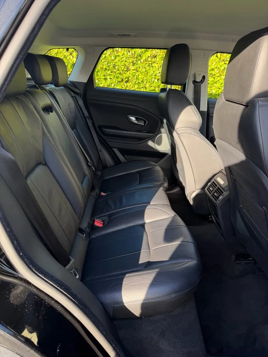 Land Rover Range Rover Evoque 2.0 ED4 SE Manual - Image 6