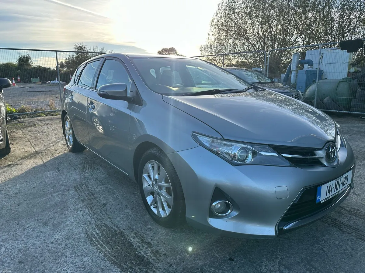 2014 Toyota Auris for sale… - Image 2