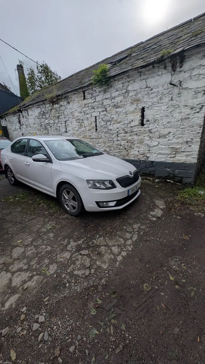 Skoda Octavia 2016 - Image 2