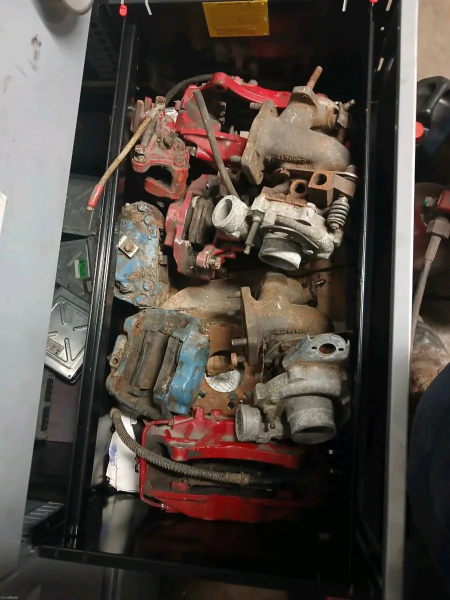 Sierra cosworth parts. - Image 5