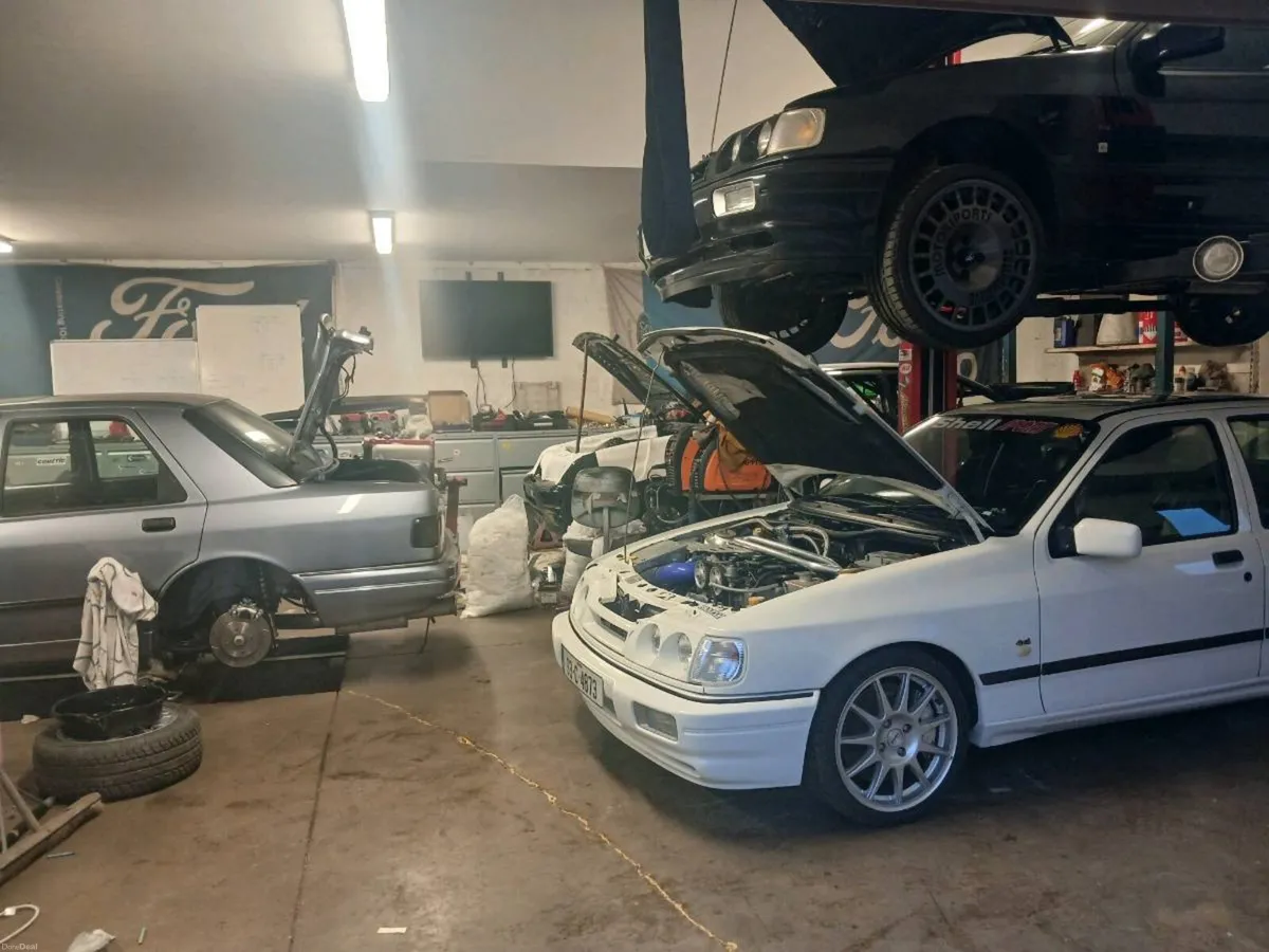 Sierra cosworth parts. - Image 1