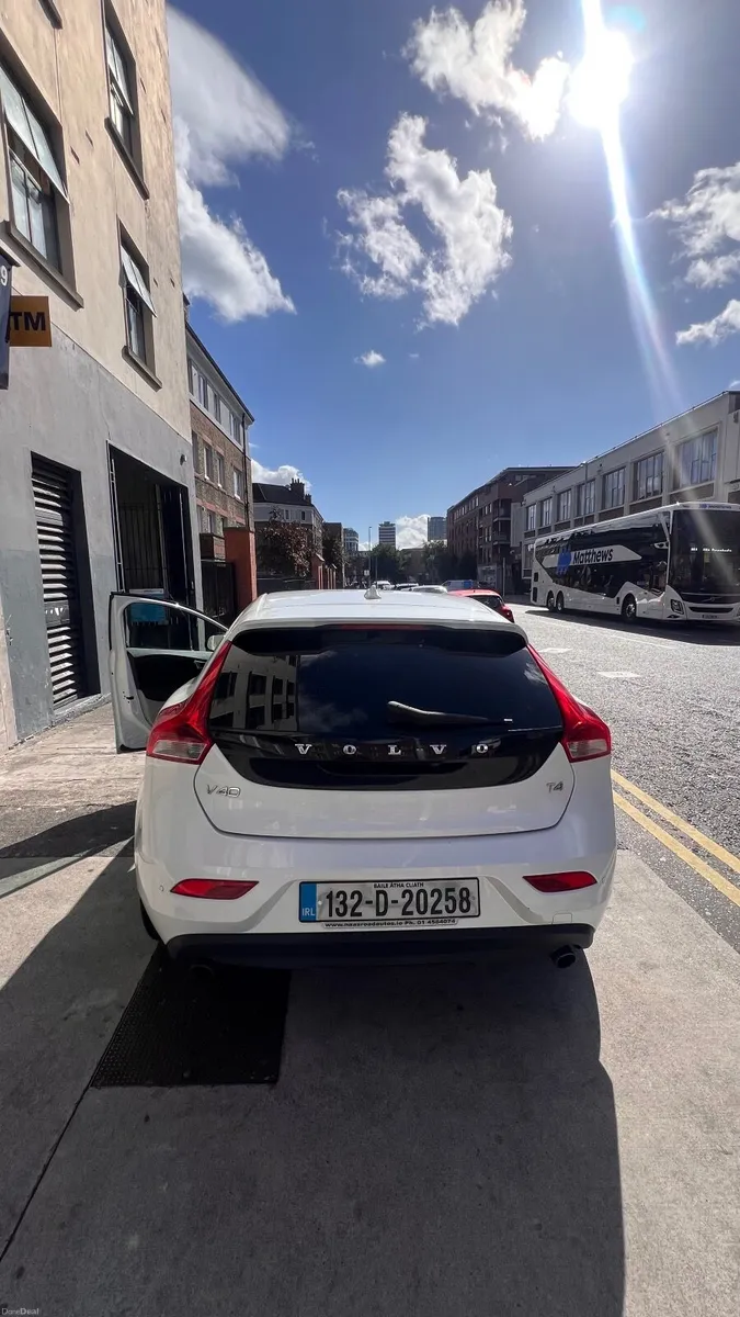 Volvo V40 2013 - Image 6
