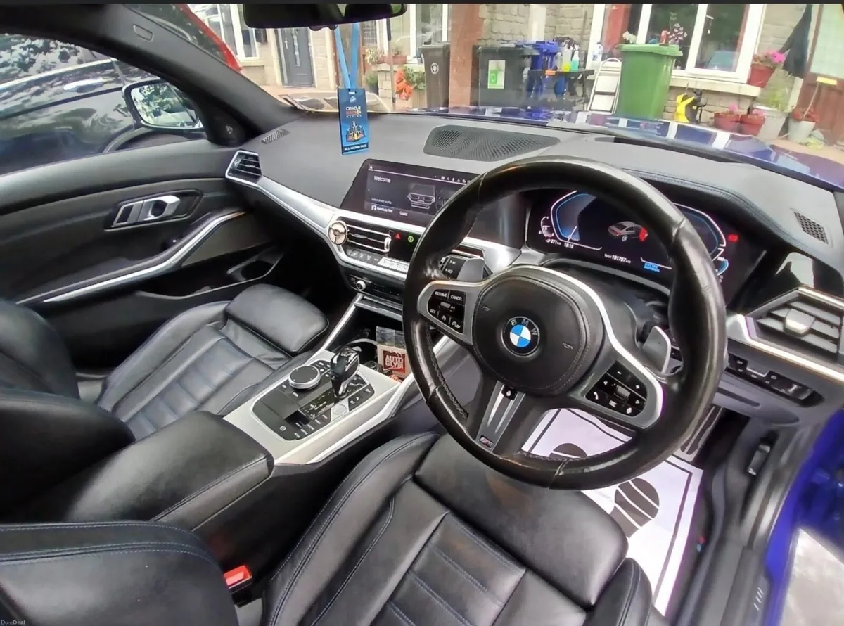 BMW 3-Series 2021 - Image 5
