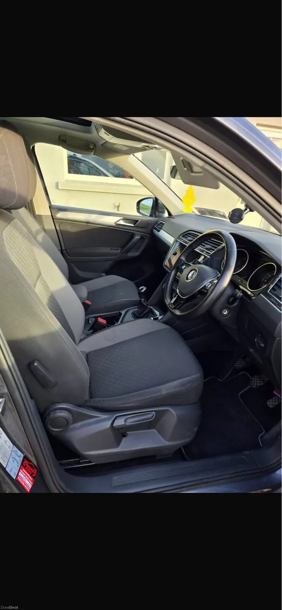 Volkswagen Tiguan - Image 4