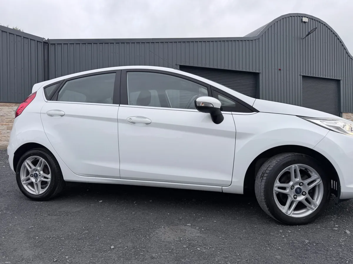 Ford Fiesta 151’ Titanium 1.25 LOW MILEAGE - Image 6