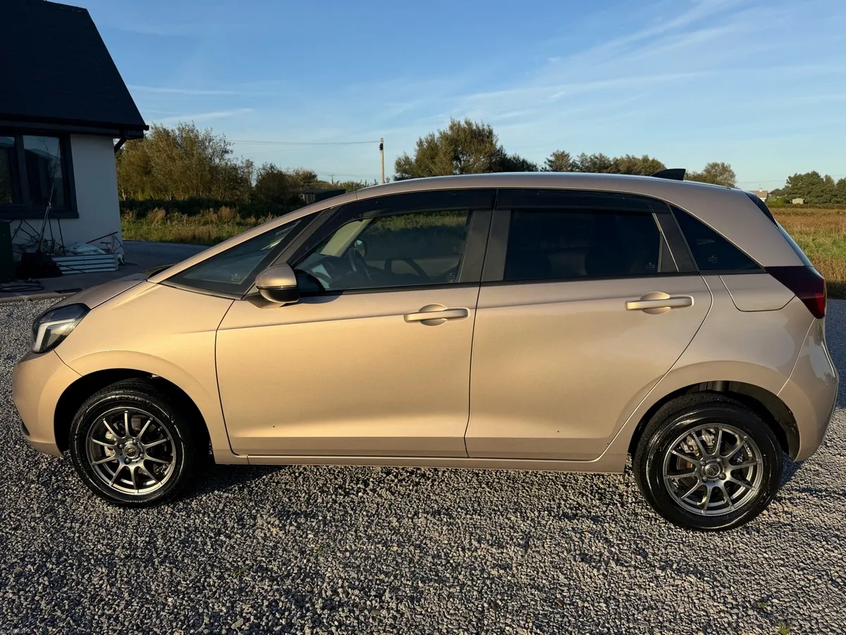 2023 Honda FIT Low KMS - Image 4