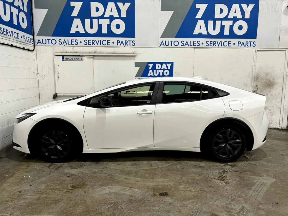 Toyota Prius 1.8 6AA-ZVW60 HEV 5DR AU - Image 3