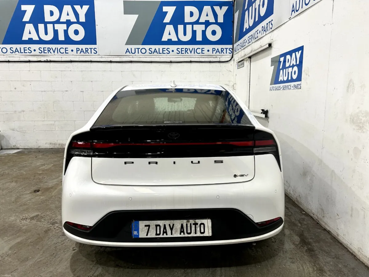 Toyota Prius 1.8 6AA-ZVW60 HEV 5DR AU - Image 5